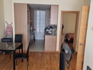 Appartement à Av. santa eugènia  155. Es ven pis llogat en molt bon estat