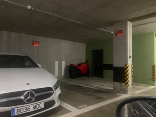 Alquiler Parking coche en Carrer dels països catalans 20. Parking en alquiler