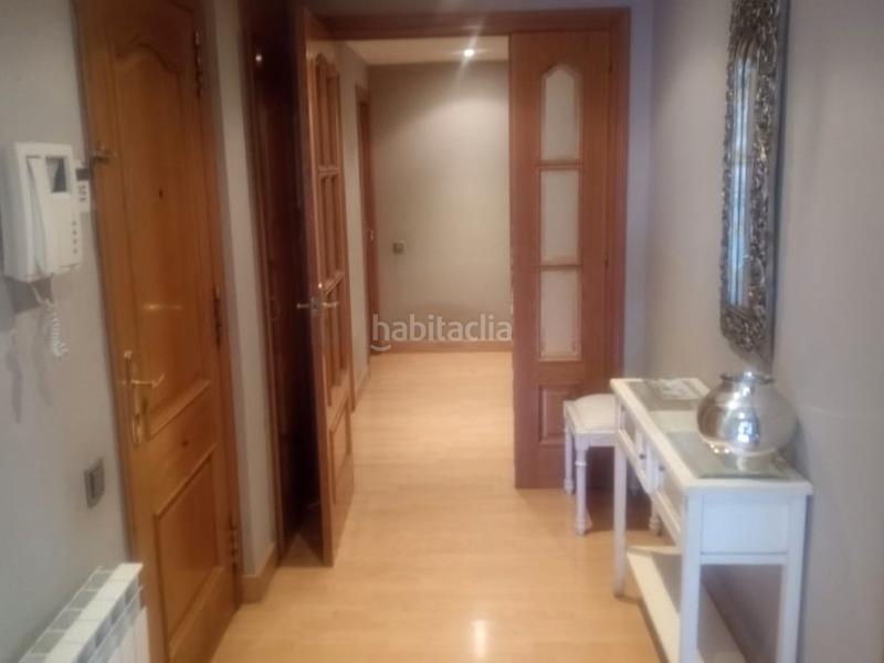 Foto 23e03958-eb8f-4685-8e7b-15bf2163789e. Erdgeschoss in ancianitat 98 in Zona Esportiva Terrassa