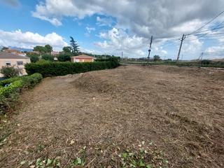 Residential Plot in Orses 2. Terreno acondicionado para edificar con proyecto