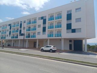 Casa a Avenida de murcia 0. Ático casi nuevo en última planta con ascensor, garaje y vistas