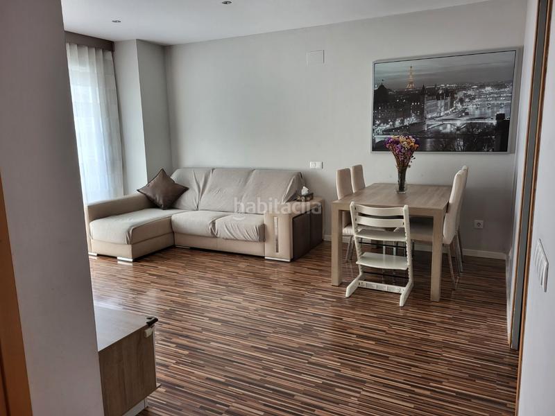 Foto 866b74f0-9efc-4b28-901a-74e2d8cd967c. Piso en avinguda salvador allende 59 piso en venta con plaza de parking y trastero – luminoso, bien distribuido y con vistas espectaculares en Cornellà de Llobregat