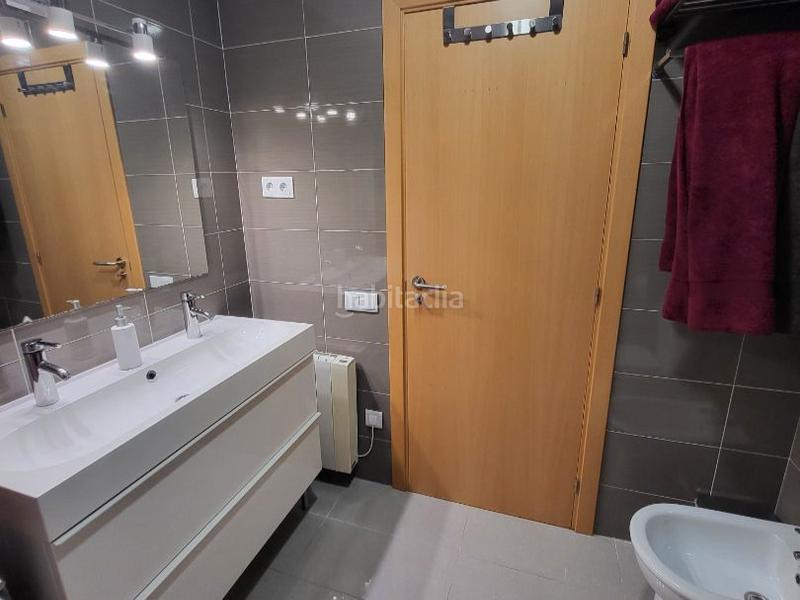 Foto 88631aa7-28de-4fc0-9f1e-1e44ba36d221. Piso en avinguda salvador allende 59 piso en venta con plaza de parking y trastero – luminoso, bien distribuido y con vistas espectaculares en Cornellà de Llobregat