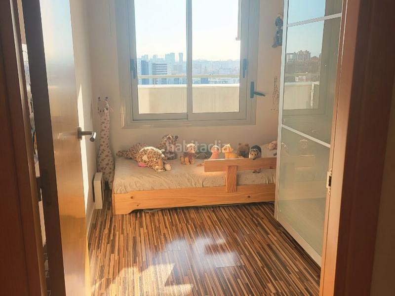 Foto 9352ff72-924a-45d6-a619-e9810263de87. Piso en avinguda salvador allende 59 piso en venta con plaza de parking y trastero – luminoso, bien distribuido y con vistas espectaculares en Cornellà de Llobregat