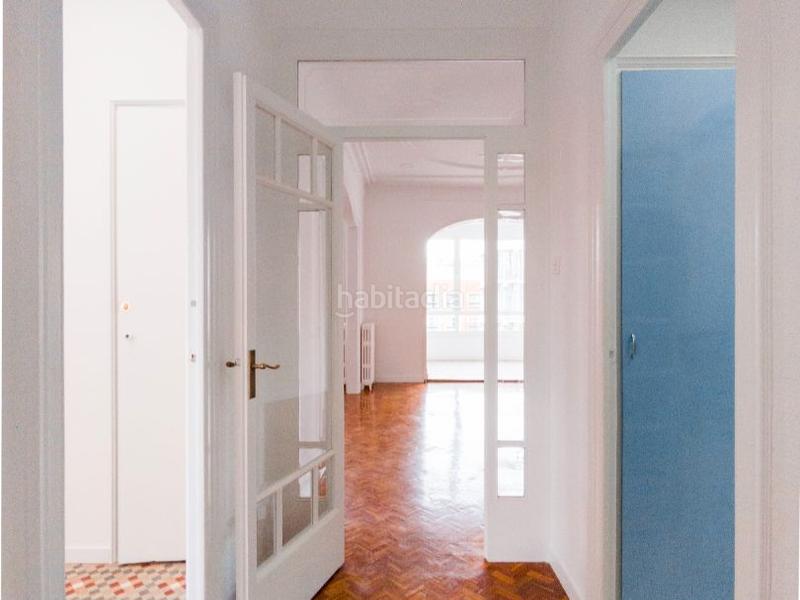 Foto 1dc0271a-f113-4632-b1ff-00eca4c575d6. Location attique dans ausias marc 50 dans Dreta de l´Eixample Barcelona