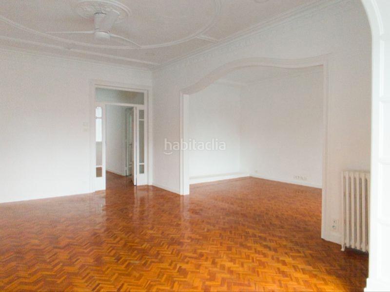 Foto add91fda-883d-47b2-9f05-dd50924c4866. Location attique dans ausias marc 50 dans Dreta de l´Eixample Barcelona