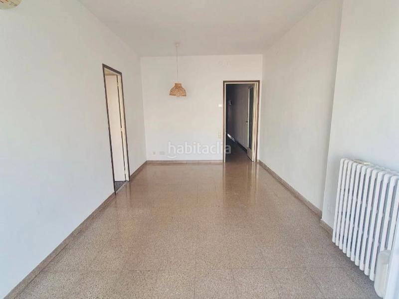 Foto 454843a5-92e2-43d2-960b-533ea04d452d. Alquiler piso en sant pere 17 pis de 90m2 i terrassa de 50m2 en Badalona