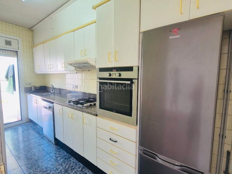 Foto af11ce73-7680-44ac-9c8a-a9a91601ad23. Alquiler piso en sant pere 17 pis de 90m2 i terrassa de 50m2 en Badalona