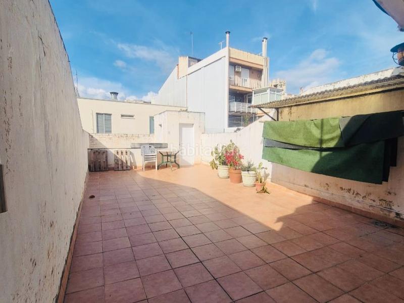 Foto c8306c14-e388-4432-86ec-1001d59094b3. Alquiler piso en sant pere 17 pis de 90m2 i terrassa de 50m2 en Badalona