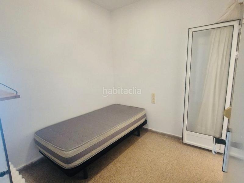 Foto f73b19a8-d906-40c0-9004-b37841e8dcea. Alquiler piso en sant pere 17 pis de 90m2 i terrassa de 50m2 en Badalona