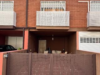 Casa adossada a San jaime  207