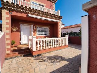 Casa en C/ tenerife 84 43892. Vivienda unifamiliar independiente a los 4 vientos en miami plat
