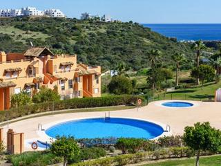 Alquiler Apartamento en Calle casares del sol 4. Cozy casares beach monthly rental appartment