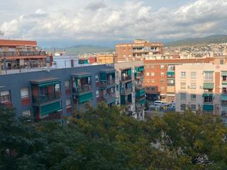 Pis a Plaza miquel julia 11. Se vende quinto piso en sant vicenç dels horts, de particular a
