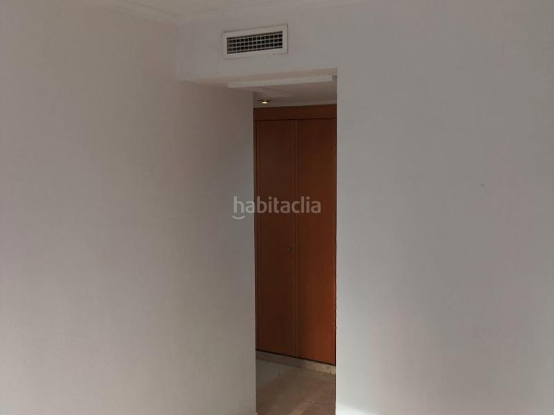 Foto 2909e649-7dda-45f2-9a53-8963aa4f7912. Miete etagenwohnung in calle falaguera 8 in Valterna Paterna