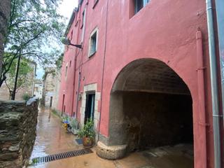 Masía en Ronda de baix 37. Casa amb encant al barri vell