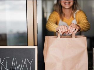 Traspàs Local Comercial  Sant pere mes alt  20. Take away en traspaso en el born