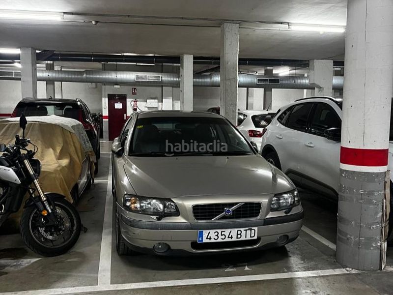 Foto 8e18e409-b7bf-479d-b5bd-87ea8aa678c5. Autoparkplatz in carrer cerdanya 14 in Teià