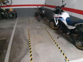 Location Parking moto à Carles buigas carles buigas 52. Alquiler parking moto