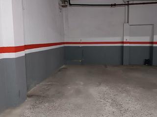 Aparcament cotxe a Carrer de colom 100. Parking práctico y seguro en pleno centro de olesa de montserrat