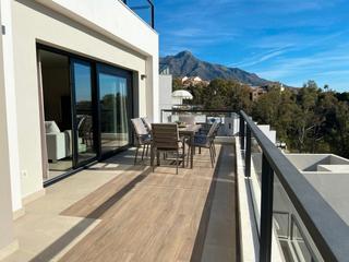 Rent Apartment in Urbanizacion n andalucia j 9. Apartamento moderno en la zona élite de marbella - nueva andaluc