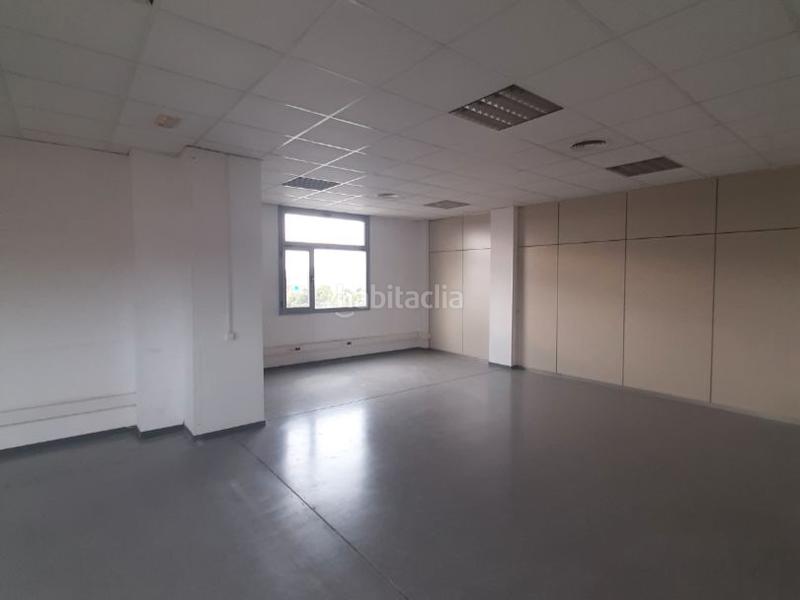 Foto 8fd8e062-140e-4fc3-9c17-60240d51f067. Alquiler oficina en gallecs 68 oficina representativa en Mollet del Vallès