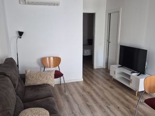 Miete Etagenwohnung in Blondel 100. Piso 2habitaciones amoblado y equipado