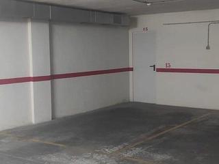 Autoparkplatz in Calle canovas del castillo 32. Parking y trastero en carolinas, alicante