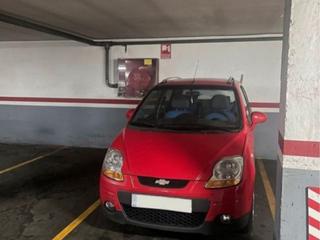 Aparcament cotxe a Cerdanya 59. Parking centro-vinyets