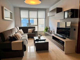 Appartamento in Calle malvavisco 5. Luminoso y moderno piso de 100 m² con excelente distribución (3