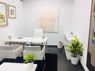 Rent Office space in C/juan de la cierva 5. Alquiler despachos en la grela