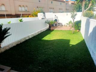 Rent Ground floor in Murillo 10. Casa adosada acogedora