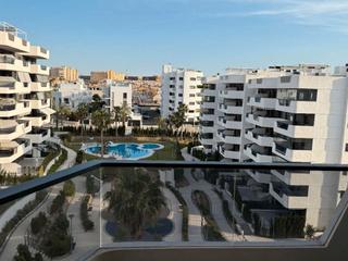 Rent Flat in Calle bahia 1. 2 dormitorios piso con piscina