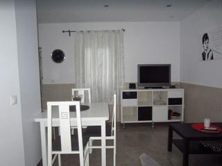 Location Appartement à C. merced 21. Apartment very well located in the barrio de santa maria