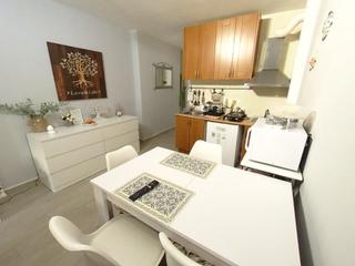 Rent Studio in Plaza delta muga 1. Estudio en alquiler para larga duración