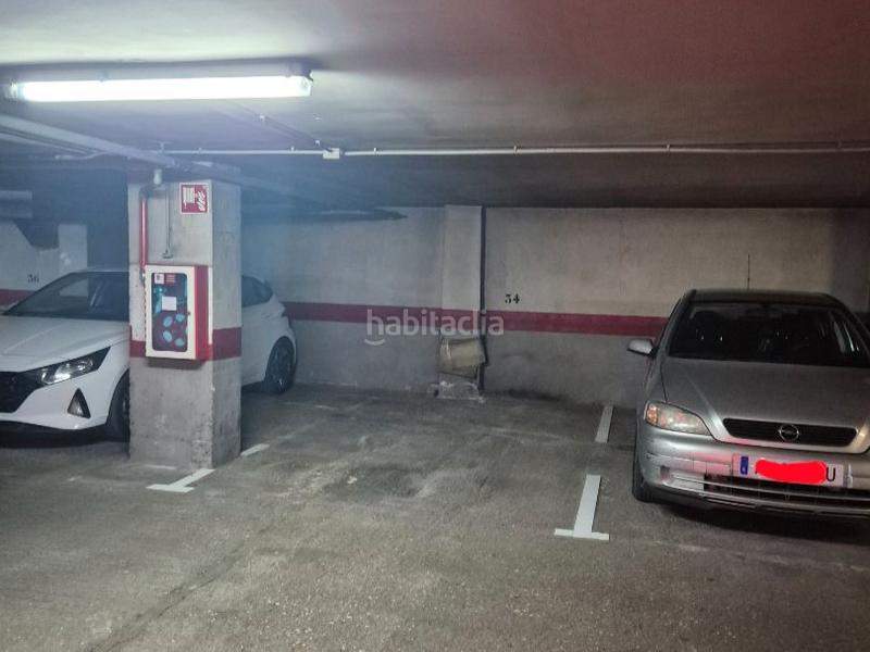 Foto a60223c6-66a7-4d46-8c43-f35bf14eede7. Lloguer aparcament cotxe a avenida alameda camilo sesto 19 a Alcoi