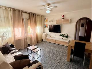 Pis a Industria 9. Piso de 3 dormitorios, luminoso y exterior. ideal para familias