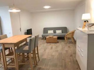 Location Rez-de-chaussée à Carrer sant pere 29. Planta baixa (50 m2) en un entron natural a 10 min de cardedeu