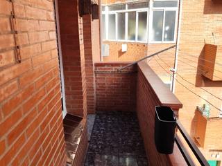 Piso en C/matagalls 10. Amplio piso en el prat de llobregat