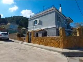 Chalet in Carrer purissima 15. Chatel independiente