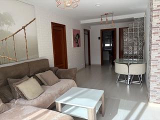 Appartement à Doctor fleming 15. Acogedor piso familiar con tecnología inteligente