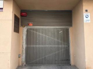 Alquiler Parking coche en Avda. del albalas 4. Garaje en alquiler