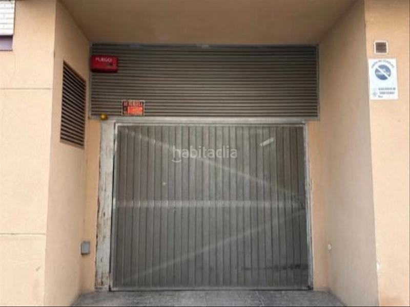 Foto c16327fa-6f84-44f2-8d31-a198eddf33fb. Location parking voiture dans avda. del albalas 4 dans Monserrat