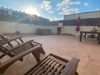 Planta baja en Carrer murillo  16. Espectacular bajo cerca del mar