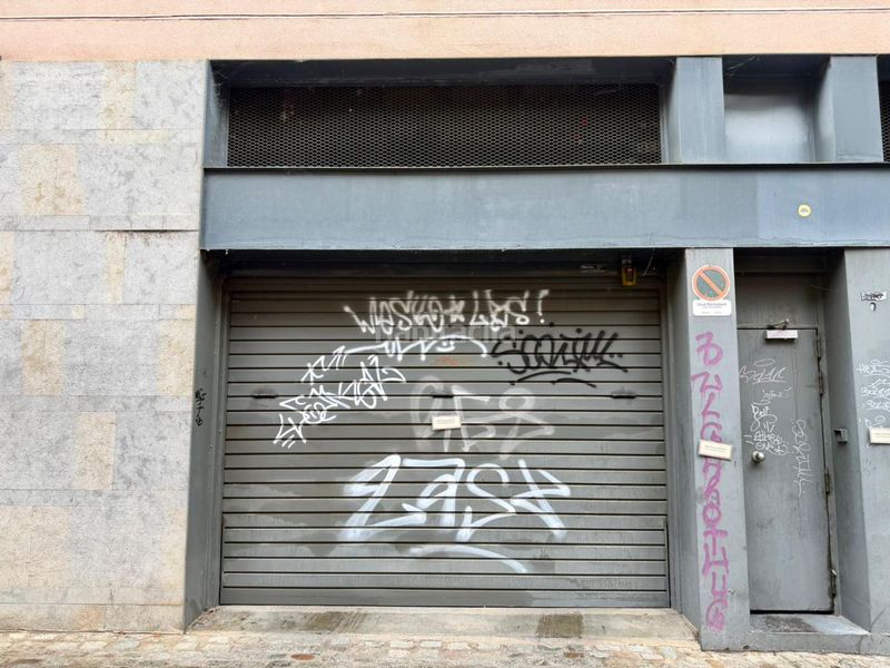 Foto d8b8c959-e18c-4026-a675-716e41962870. Miete autoparkplatz in carrer dels ciutadans 16 in Girona