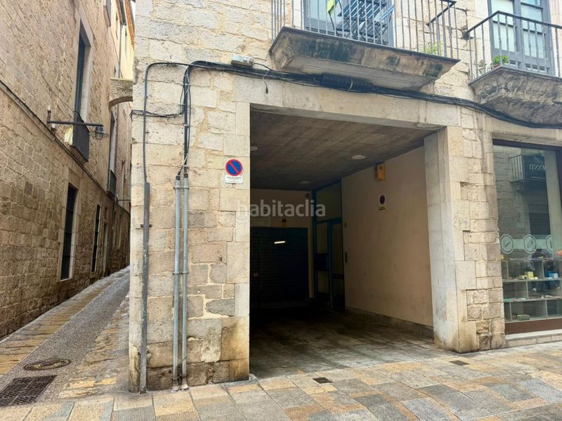 Foto f489978b-55a1-483f-8e06-e33ceef07b7e. Miete autoparkplatz in carrer dels ciutadans 16 in Girona