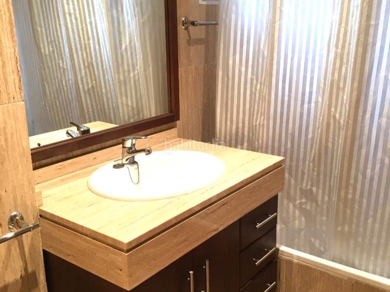 Foto 6e12f4ba-6402-47e3-9173-783fe3f47d38. Alquiler piso en carrer melissa 45 excelente bajo con jardín/terraza privada dentro de un complejo residencial , próximo al liceo francés en Paterna