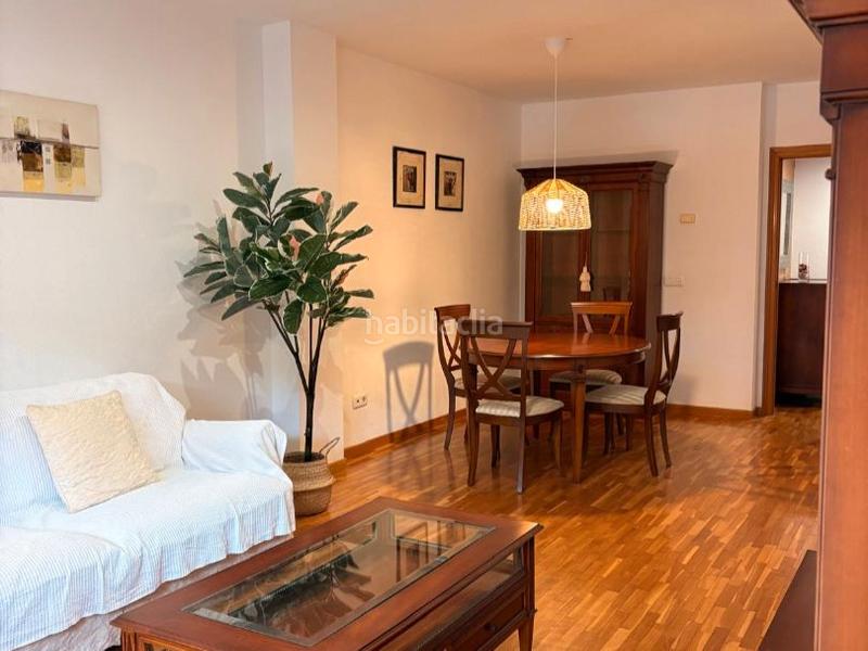 Foto acd0868d-5df8-47cc-8a31-0a9906c4ea2a. Alquiler piso en carrer melissa 45 excelente bajo con jardín/terraza privada dentro de un complejo residencial , próximo al liceo francés en Paterna