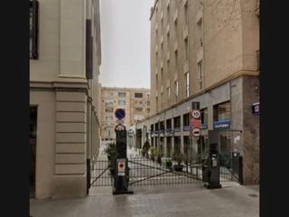 Lloguer Aparcament cotxe a Passatge dels caputxins 4. En lloguer a gràcia, aparcament cotxe petit