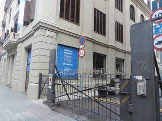 Location Parking voiture à Passatge dels caputxins 4. En lloguer a gràcia, aparcament cotxe petit